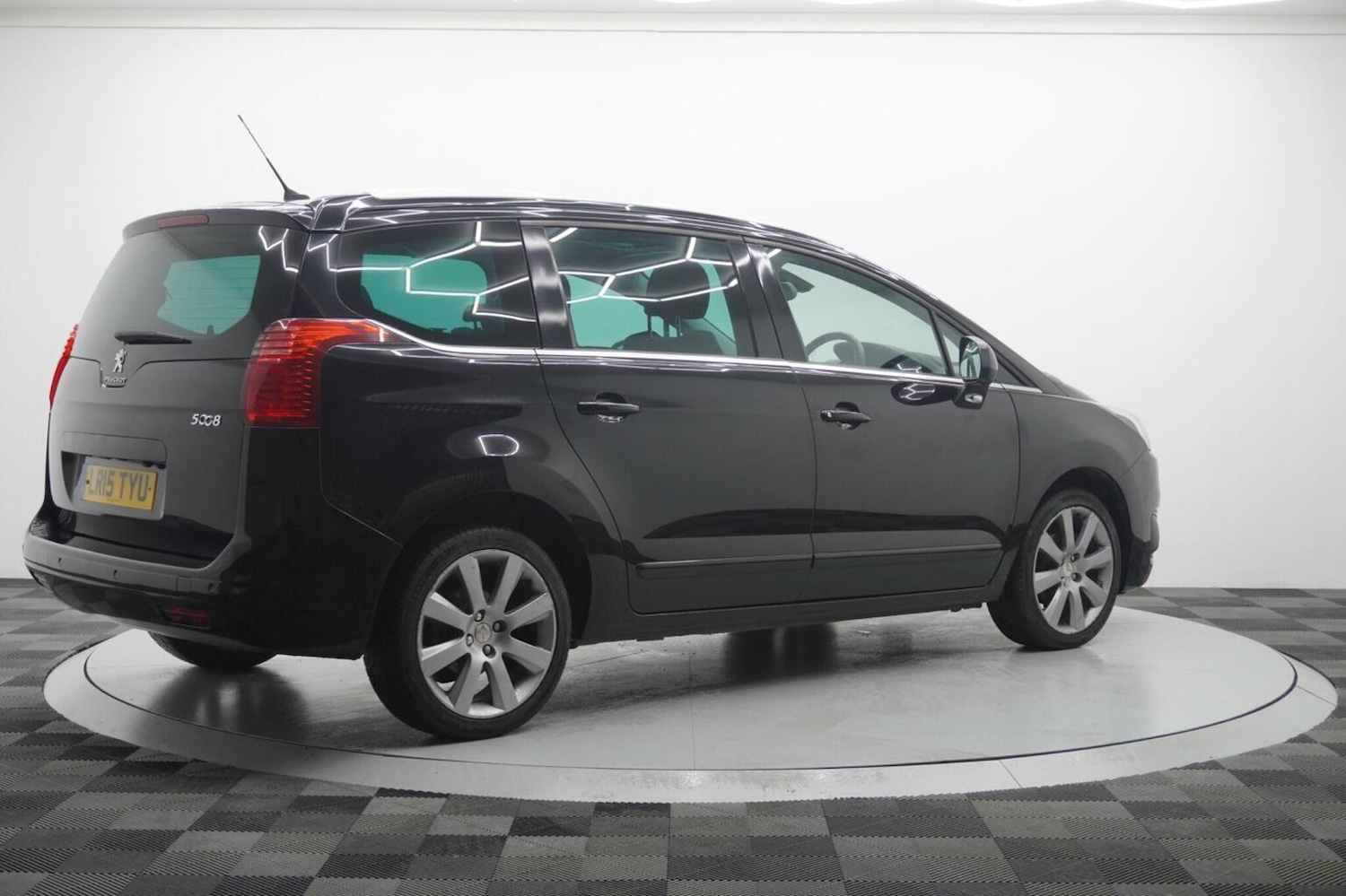 Used Peugeot 5008 2015 for sale - 77154381: Photo 22