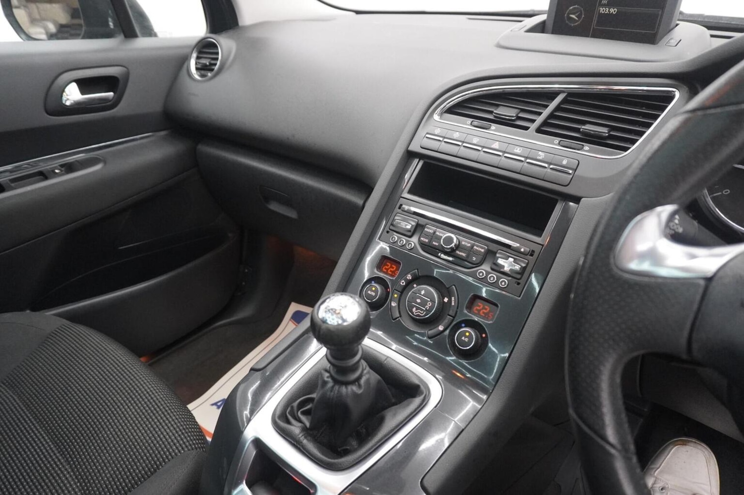 Used Peugeot 5008 2015 for sale - 77154381: Photo 25