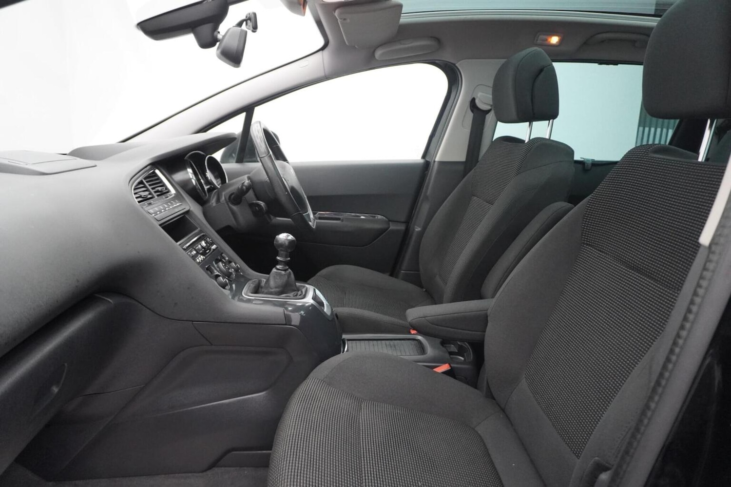 Used Peugeot 5008 2015 for sale - 77154381: Photo 40