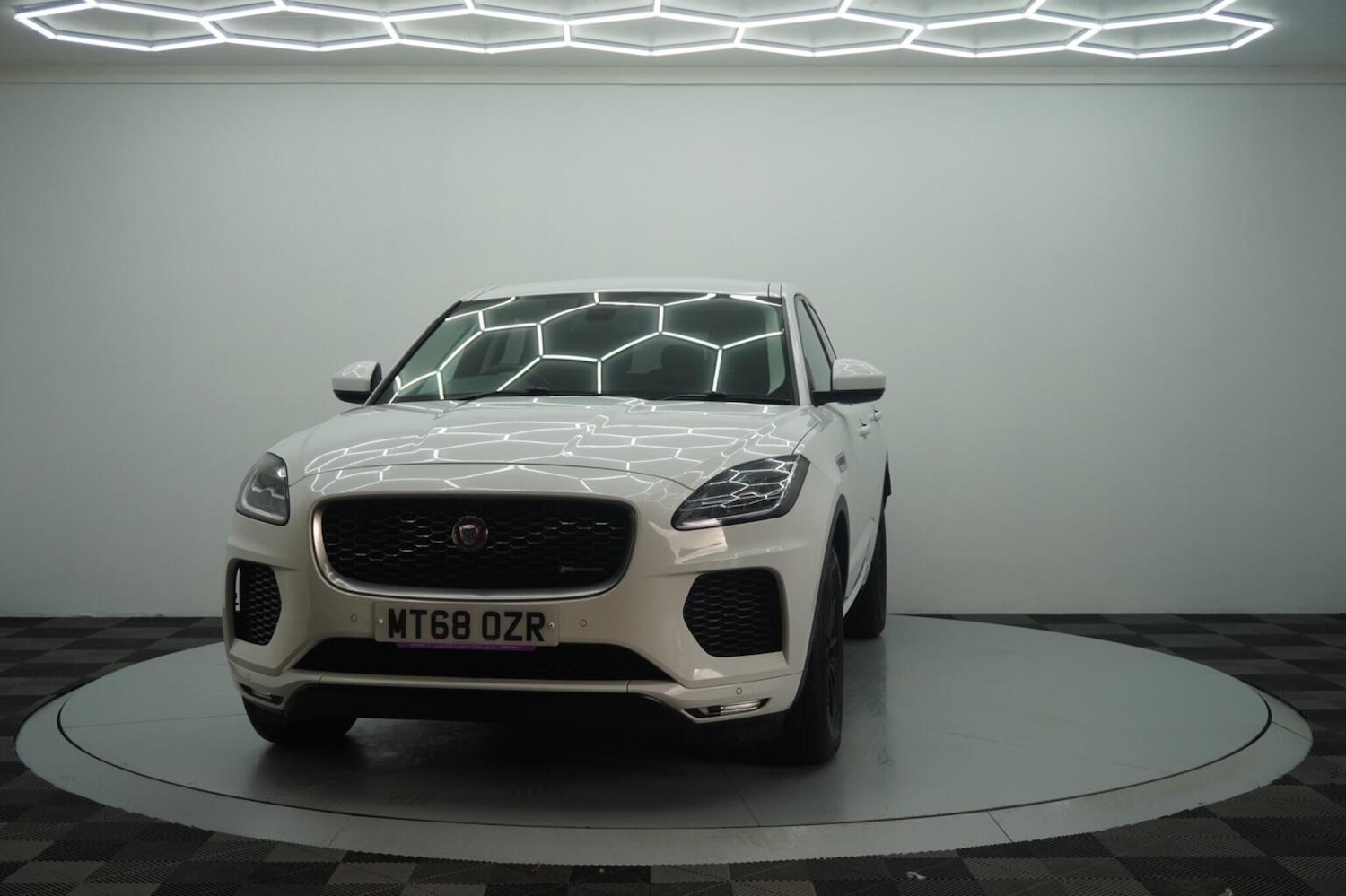 Used Jaguar E-Pace 2018 for sale - 77277328: Photo 17