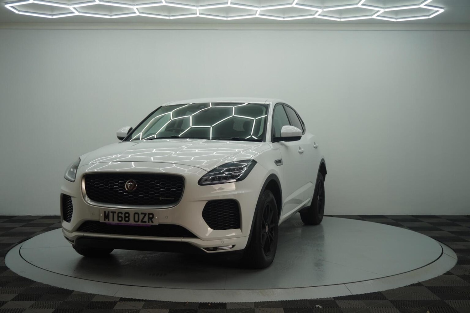 Used Jaguar E-Pace 2018 for sale - 77277328: Photo 18