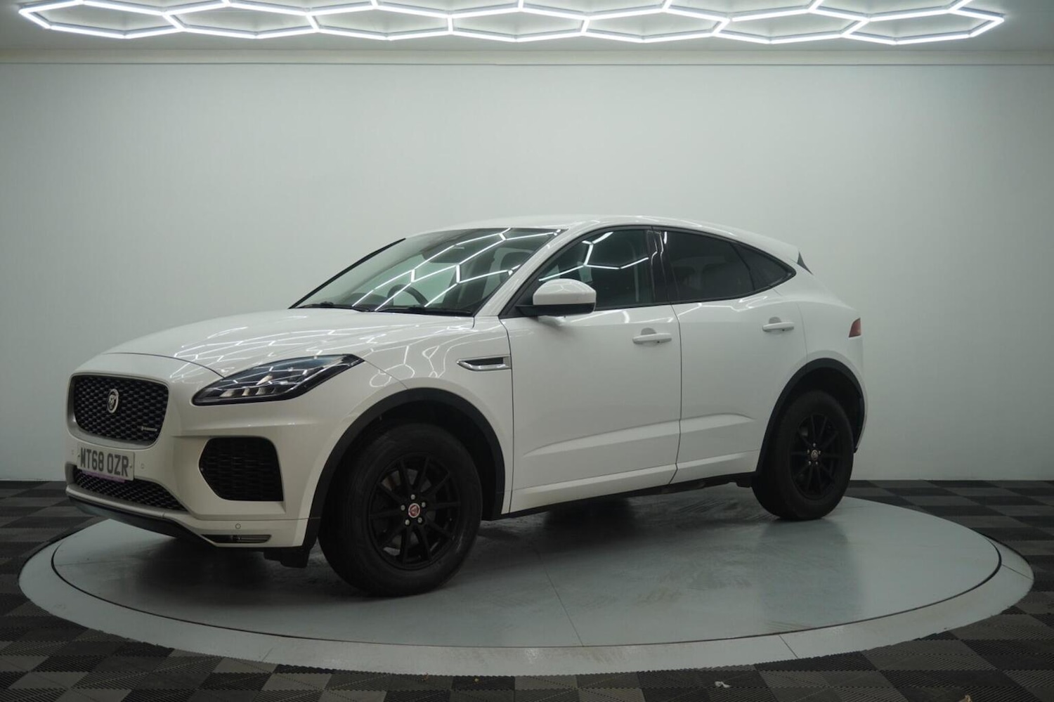 Used Jaguar E-Pace 2018 for sale - 77277328: Photo 21