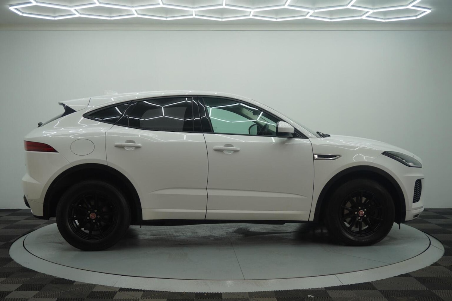 Used Jaguar E-Pace 2018 for sale - 77277328: Photo 43