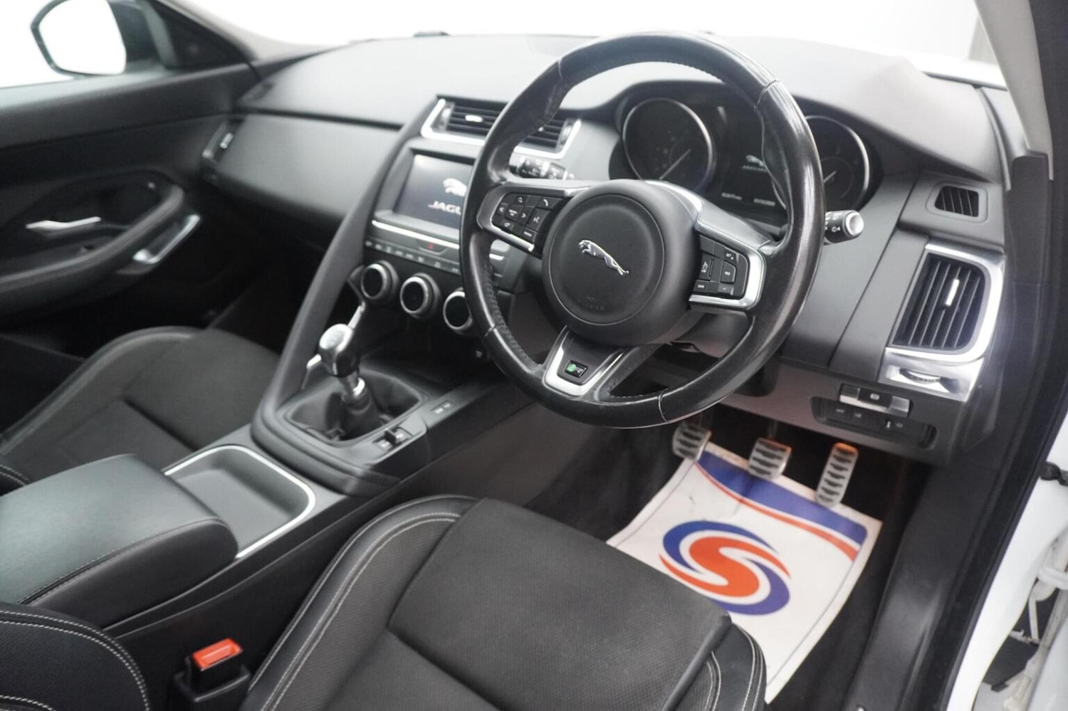 Used Jaguar E-Pace 2018 for sale - 77277328: Photo 58