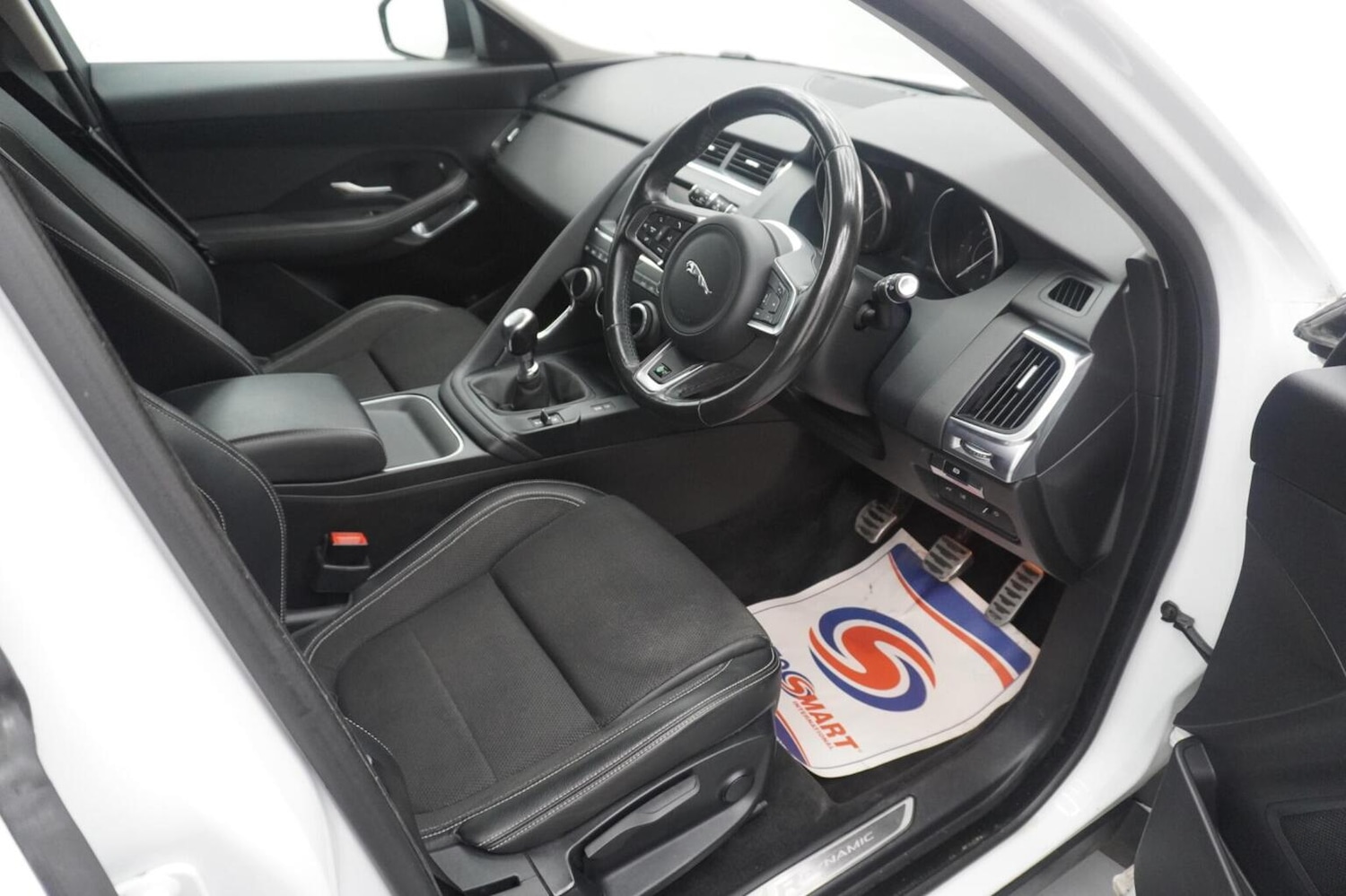 Used Jaguar E-Pace 2018 for sale - 77277328: Photo 61