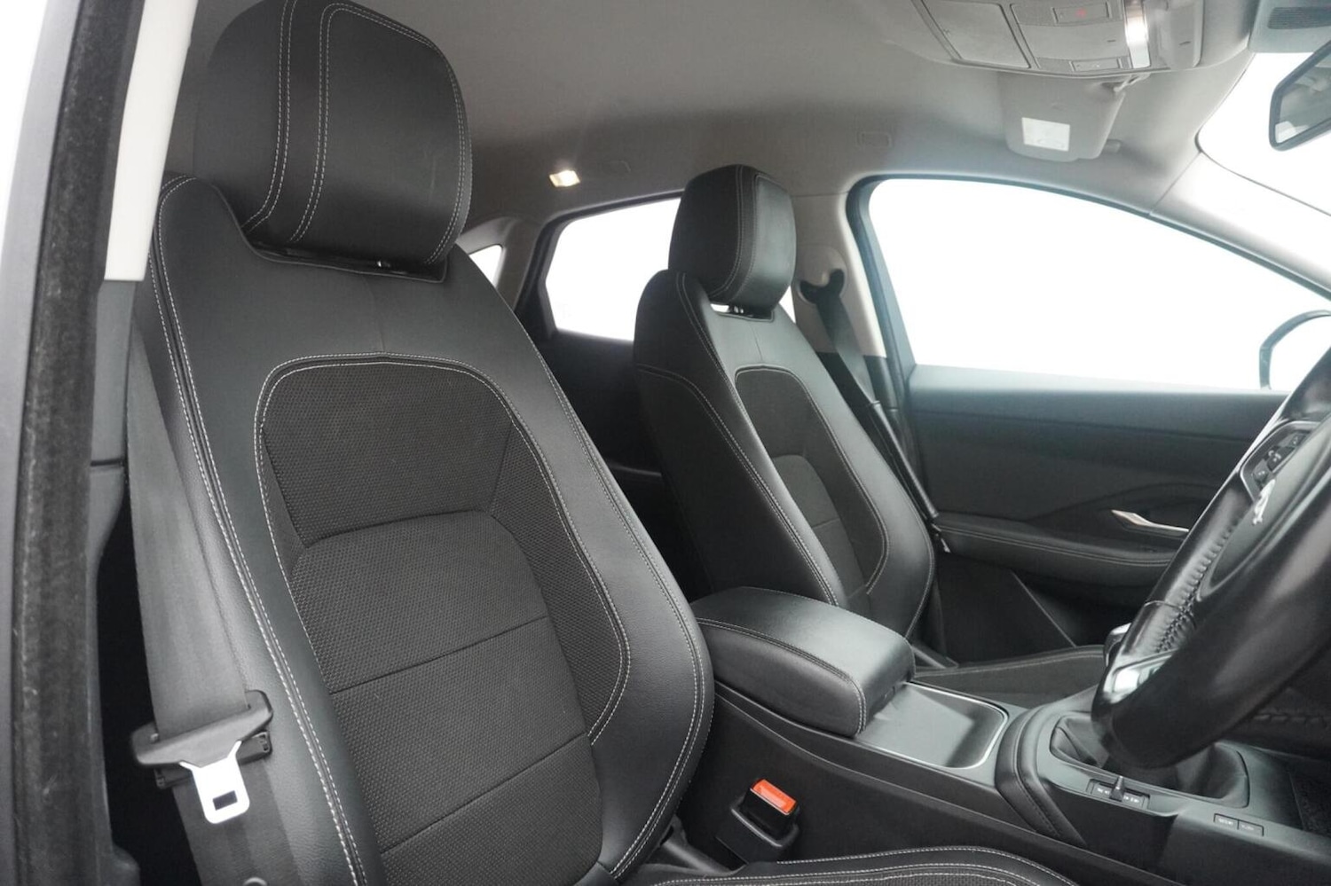 Used Jaguar E-Pace 2018 for sale - 77277328: Photo 64