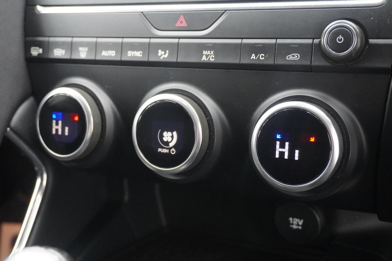 Used Jaguar E-Pace 2018 for sale - 77277328: Photo 73