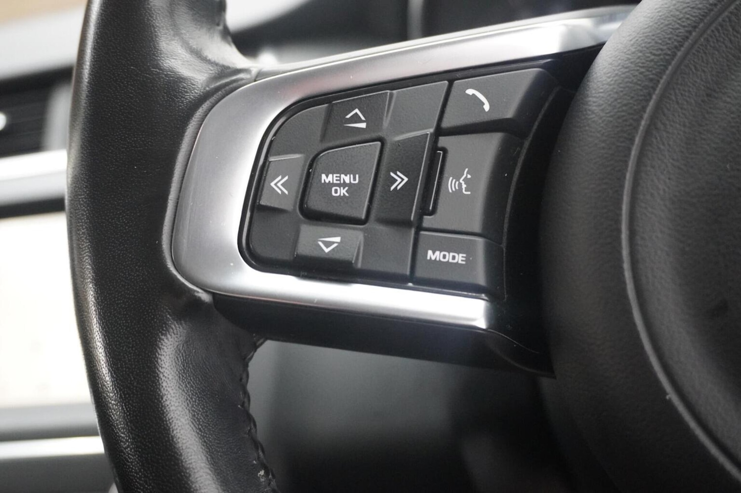 Used Jaguar E-Pace 2018 for sale - 77277328: Photo 75