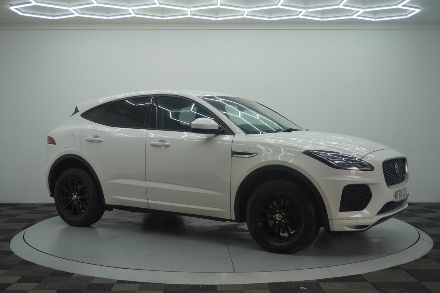 Used Jaguar E-Pace 2018 for sale - 77277328: Photo 9