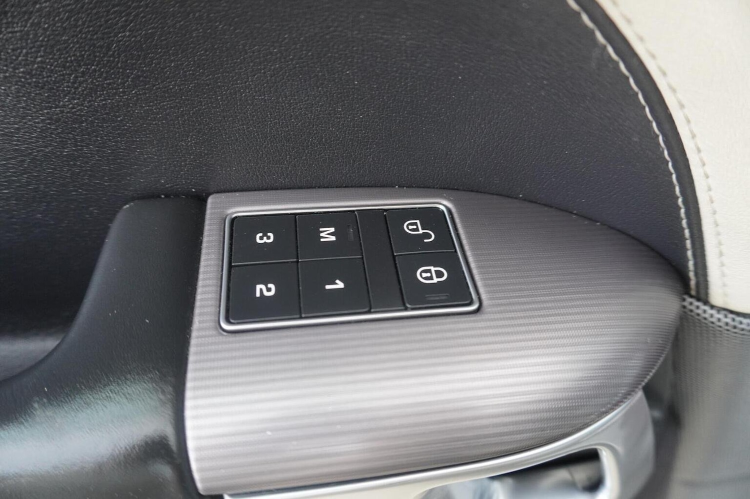 Used Land Rover Range Rover Sport 2018 for sale - 75856369: Photo 24