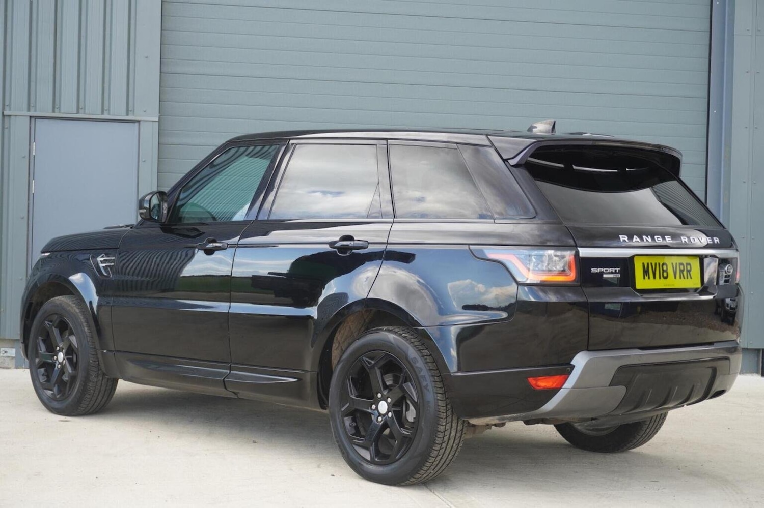 Used Land Rover Range Rover Sport 2018 for sale - 75856369: Photo 3