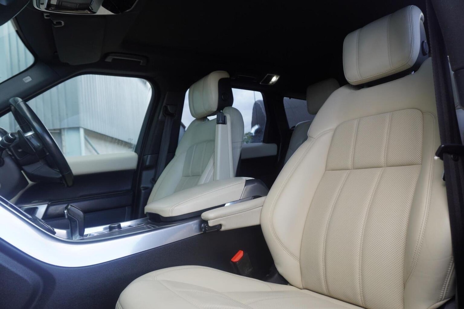 Used Land Rover Range Rover Sport 2018 for sale - 75856369: Photo 39