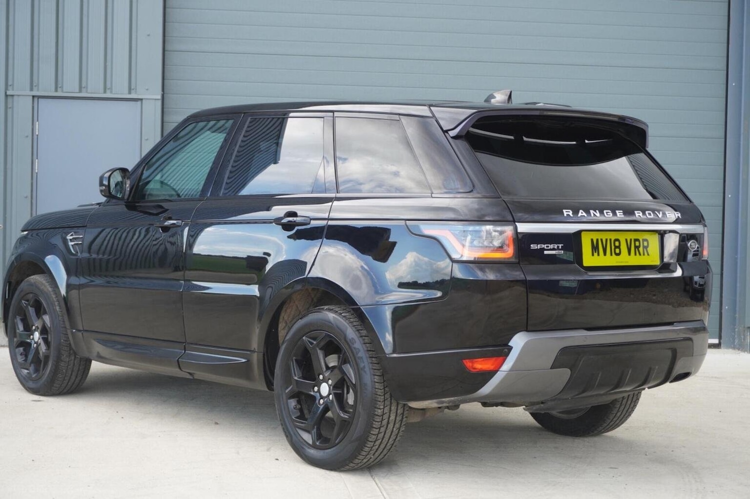 Used Land Rover Range Rover Sport 2018 for sale - 75856369: Photo 8