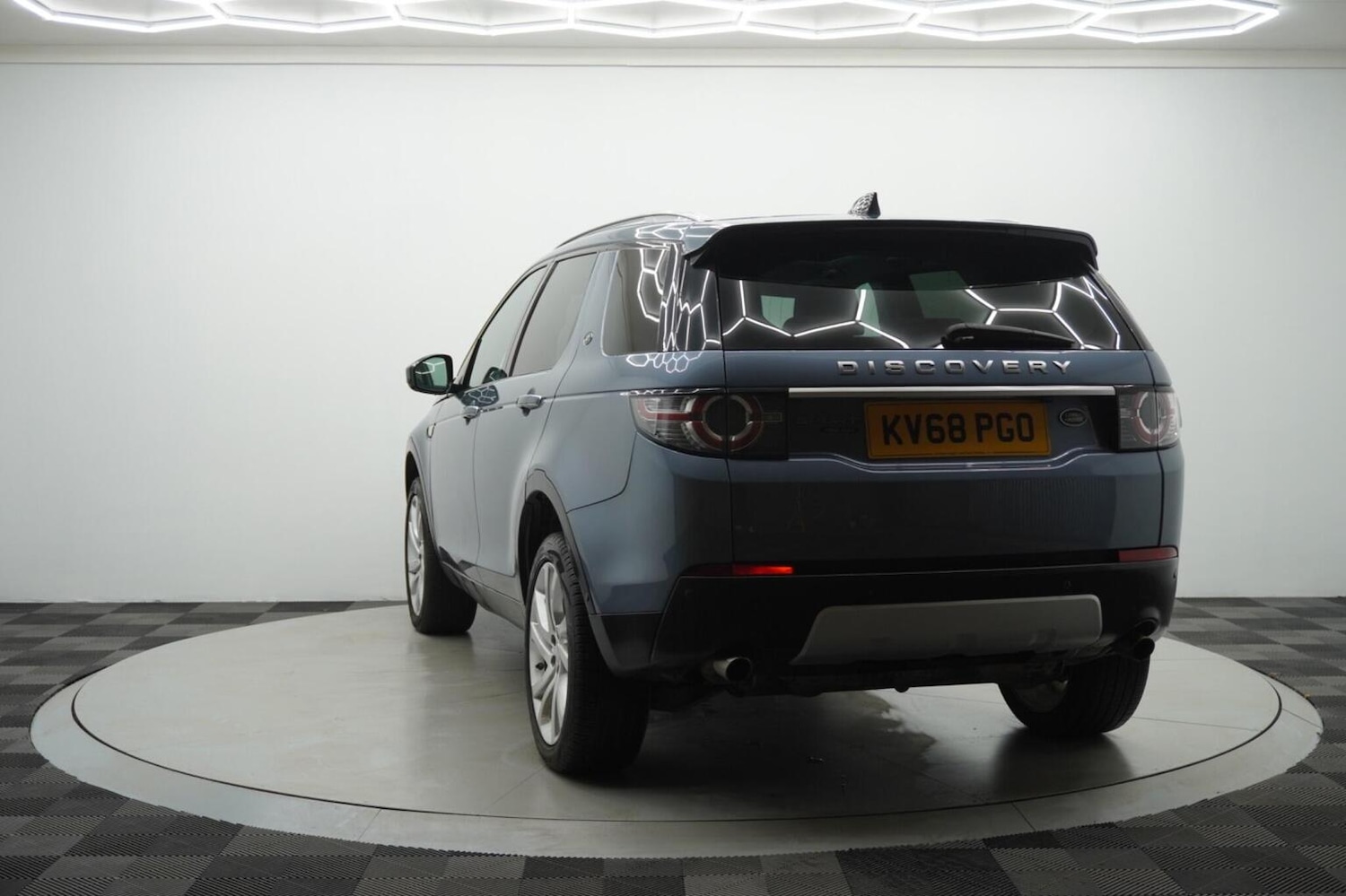 Used Land Rover Discovery Sport 2018 for sale - 77073102: Photo 15