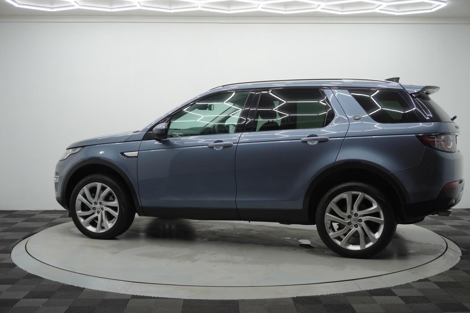 Used Land Rover Discovery Sport 2018 for sale - 77073102: Photo 21
