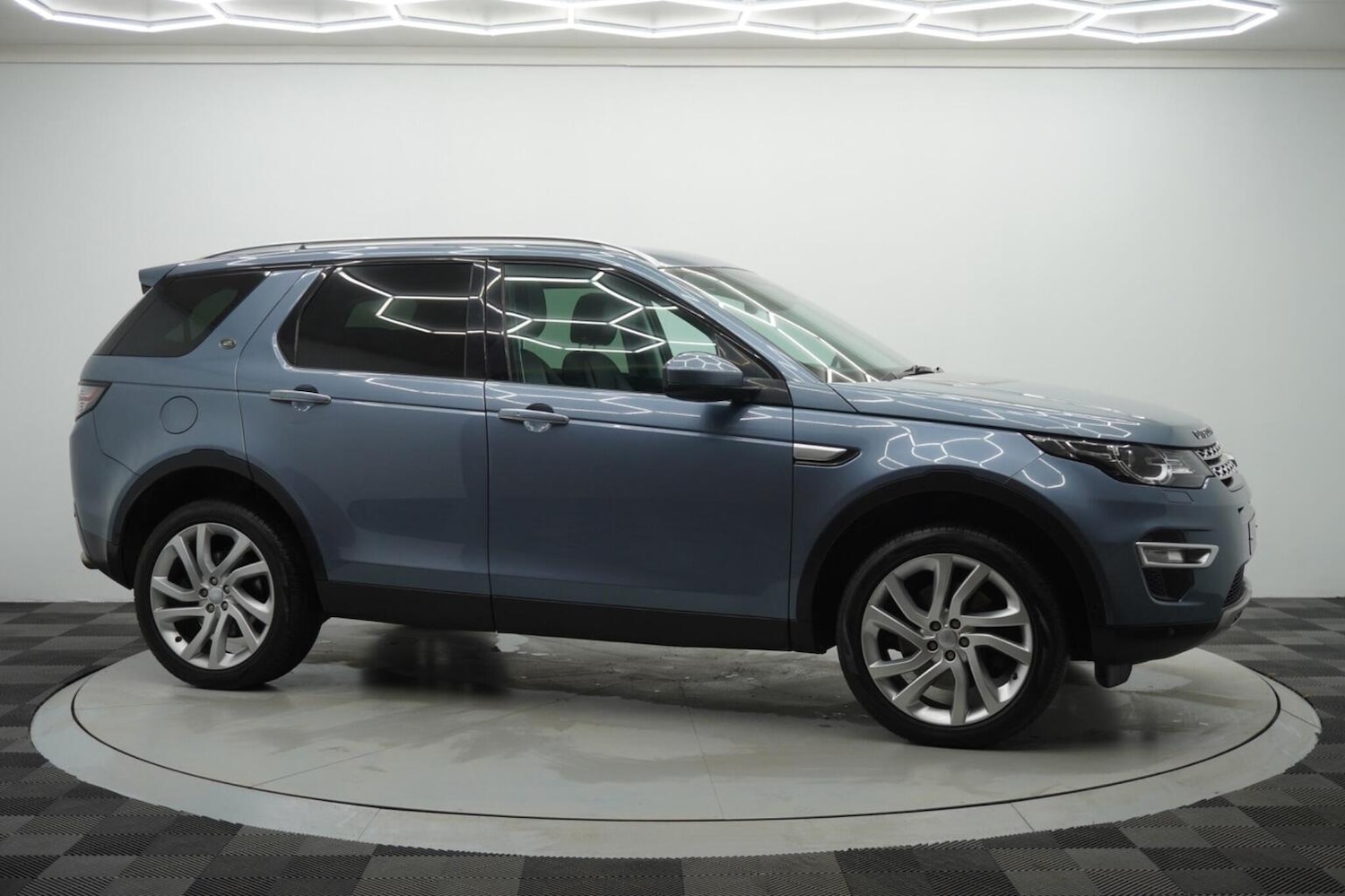 Used Land Rover Discovery Sport 2018 for sale - 77073102: Photo 28
