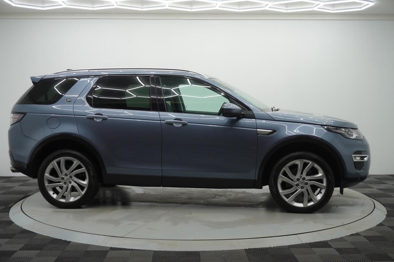 Used Land Rover Discovery Sport 2018 for sale - 77073102: Photo 30