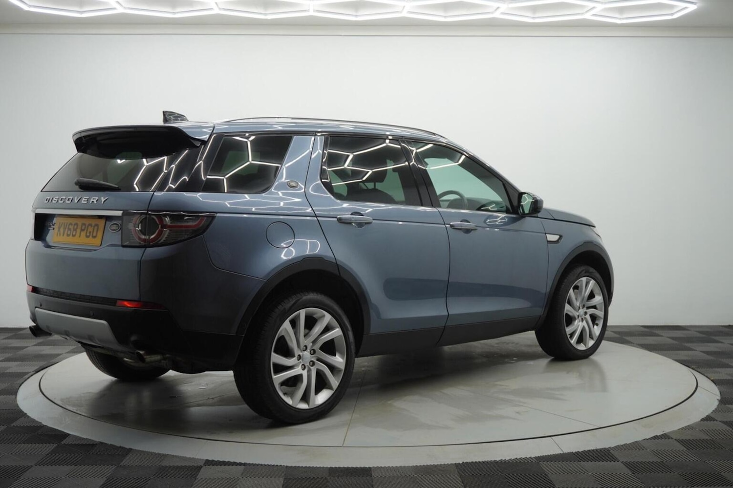 Used Land Rover Discovery Sport 2018 for sale - 77073102: Photo 35