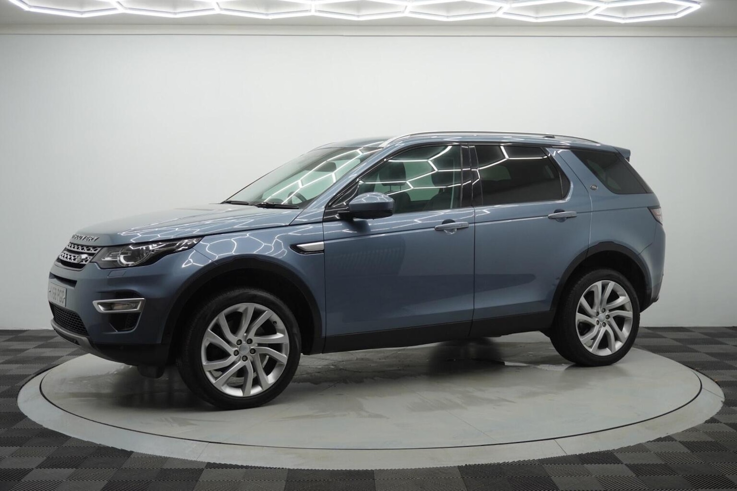 Used Land Rover Discovery Sport 2018 for sale - 77073102: Photo 4