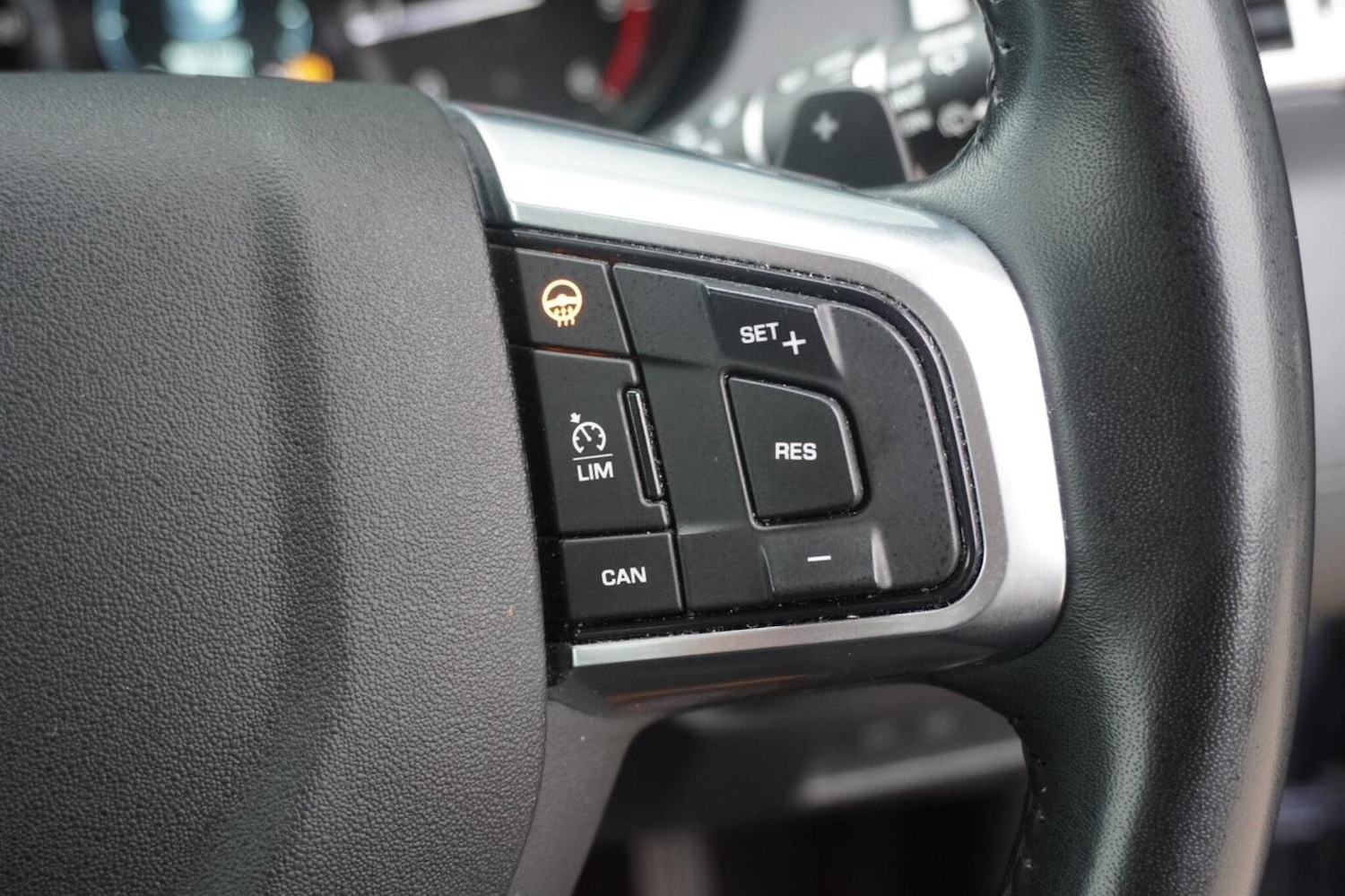 Used Land Rover Discovery Sport 2018 for sale - 77073102: Photo 45