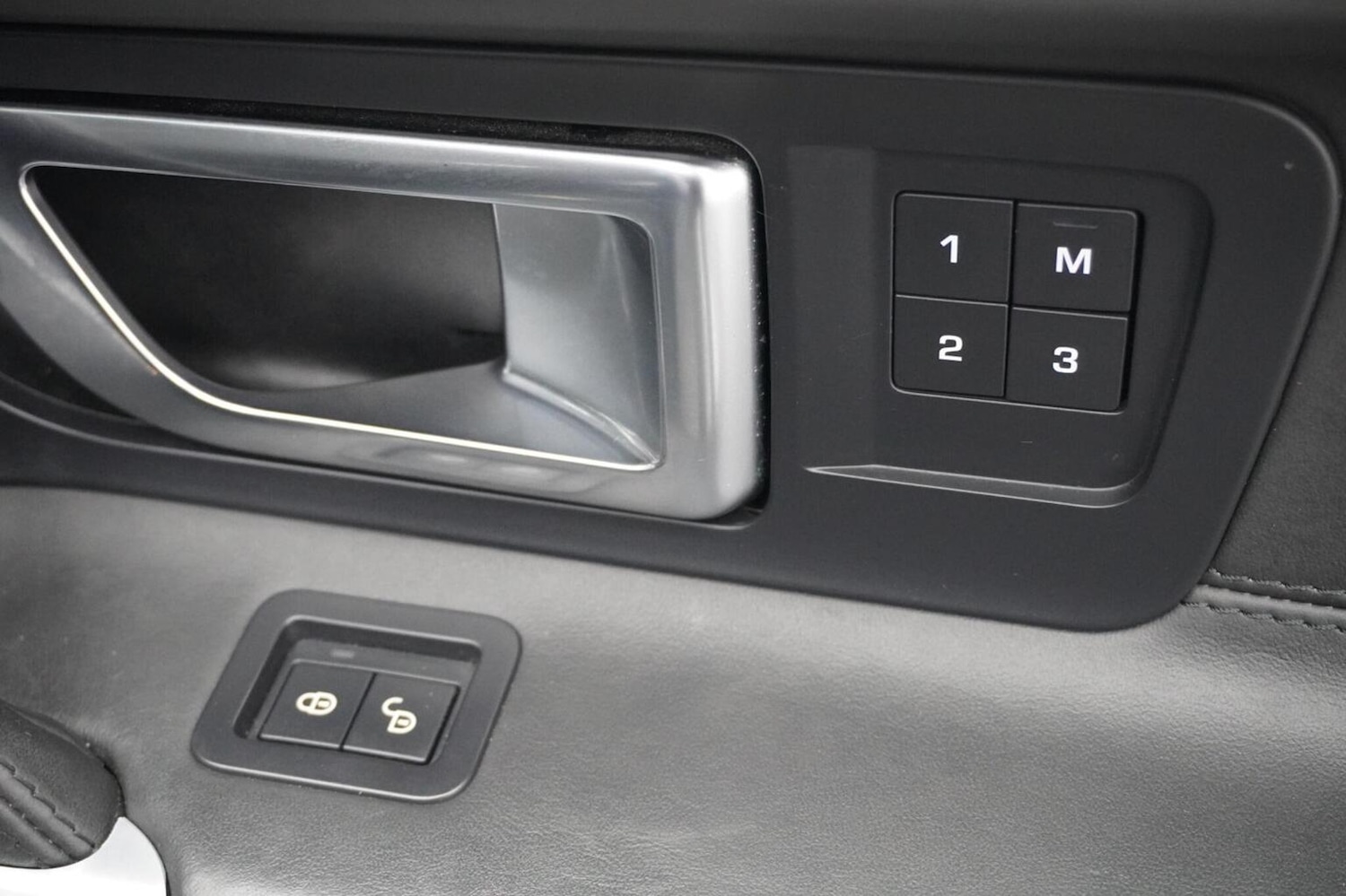 Used Land Rover Discovery Sport 2018 for sale - 77073102: Photo 51