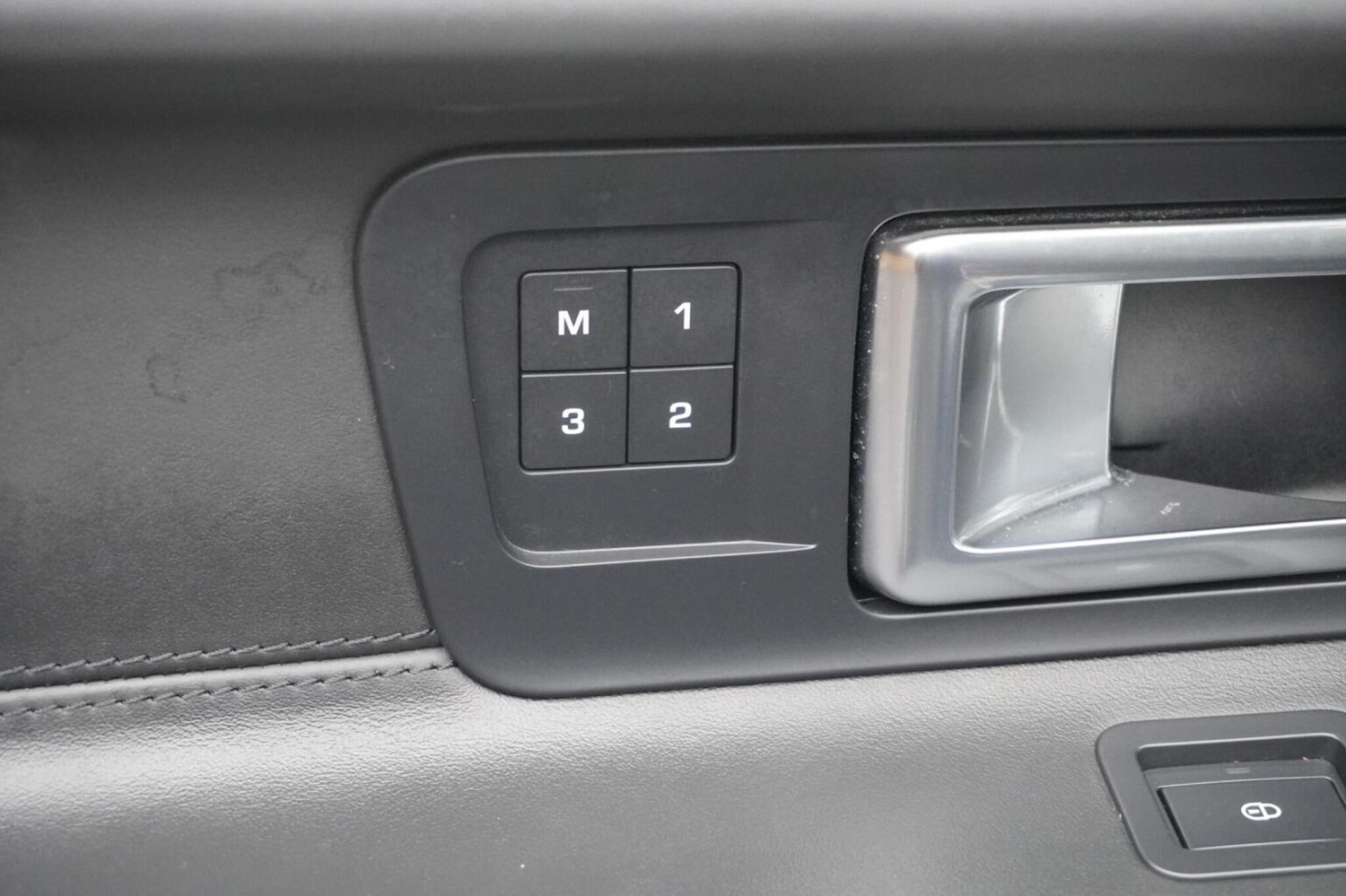 Used Land Rover Discovery Sport 2018 for sale - 77073102: Photo 53