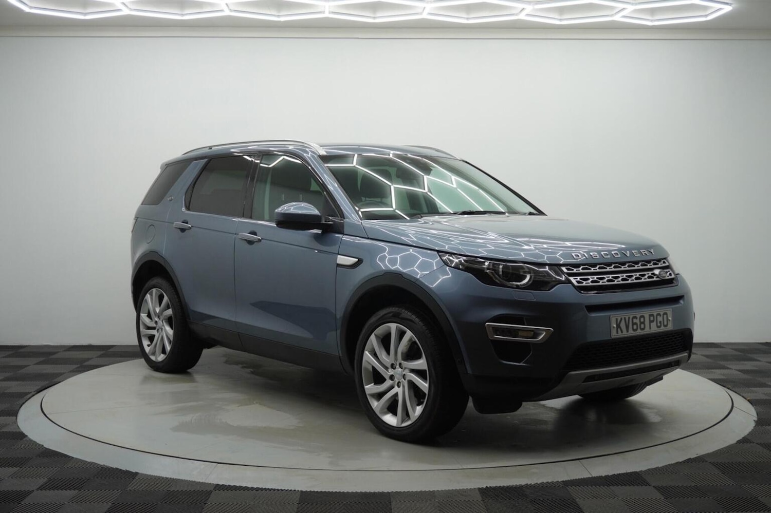 Used Land Rover Discovery Sport 2018 for sale - 77073102: Photo 8