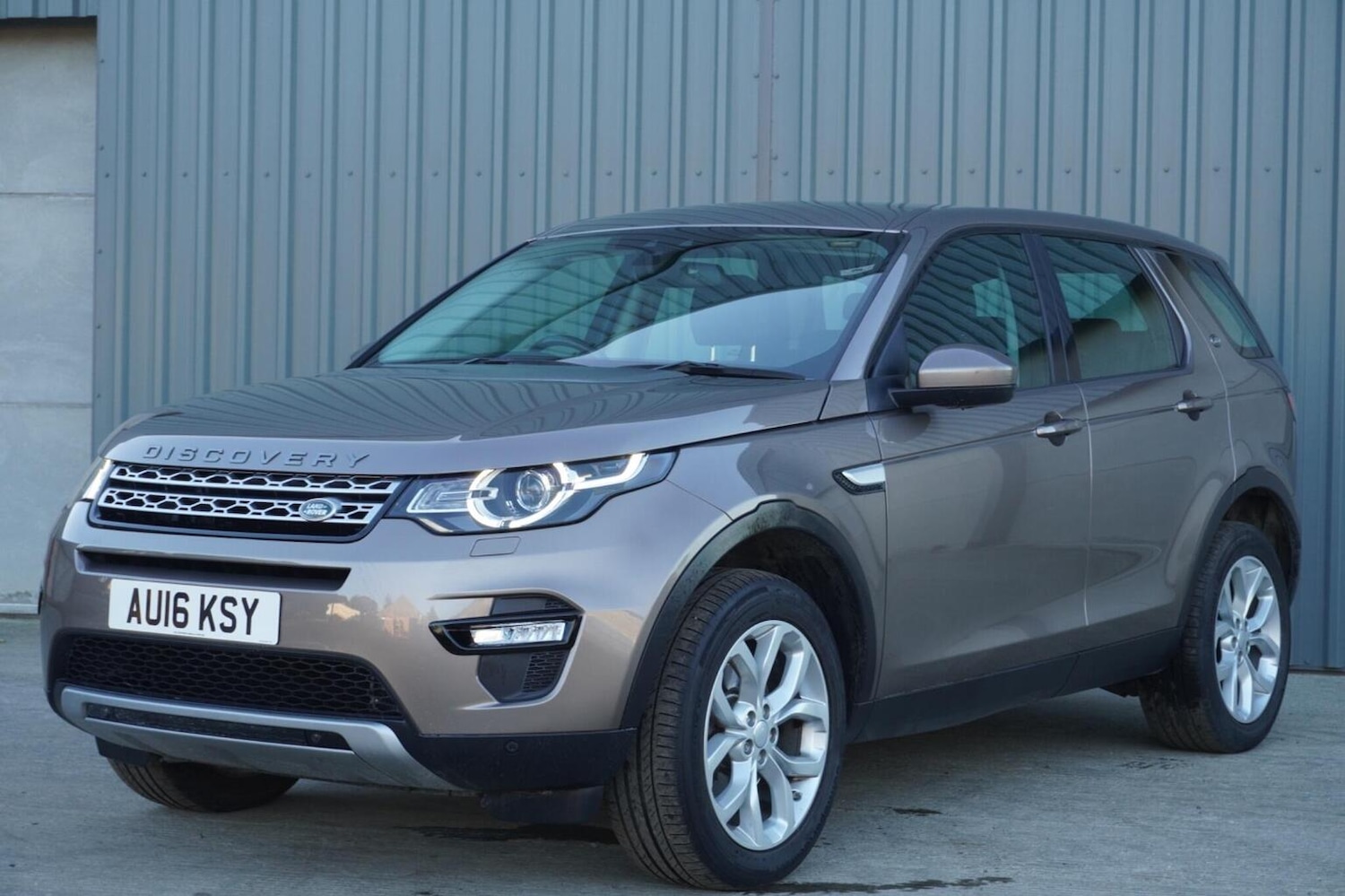 Used Land Rover Discovery Sport 2016 for sale - 76347192: Photo 10