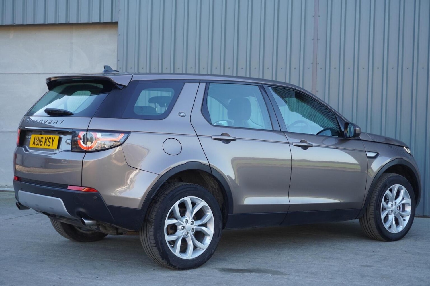 Used Land Rover Discovery Sport 2016 for sale - 76347192: Photo 14