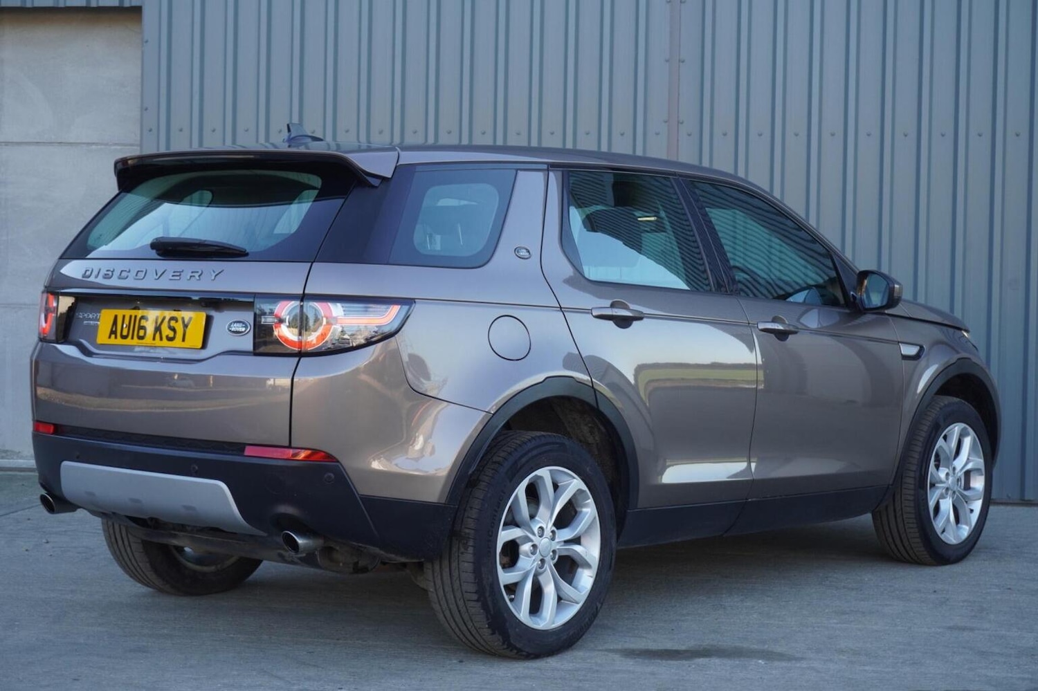 Used Land Rover Discovery Sport 2016 for sale - 76347192: Photo 15