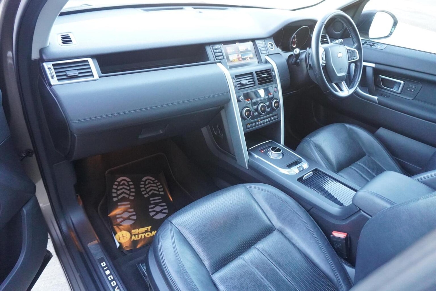 Used Land Rover Discovery Sport 2016 for sale - 76347192: Photo 17