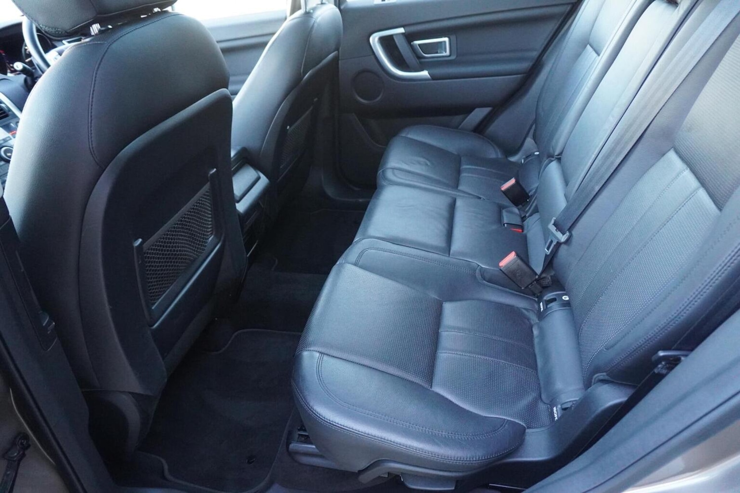 Used Land Rover Discovery Sport 2016 for sale - 76347192: Photo 26