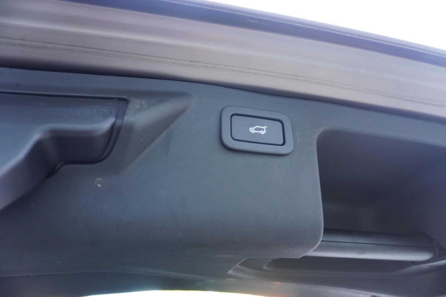 Used Land Rover Discovery Sport 2016 for sale - 76347192: Photo 28