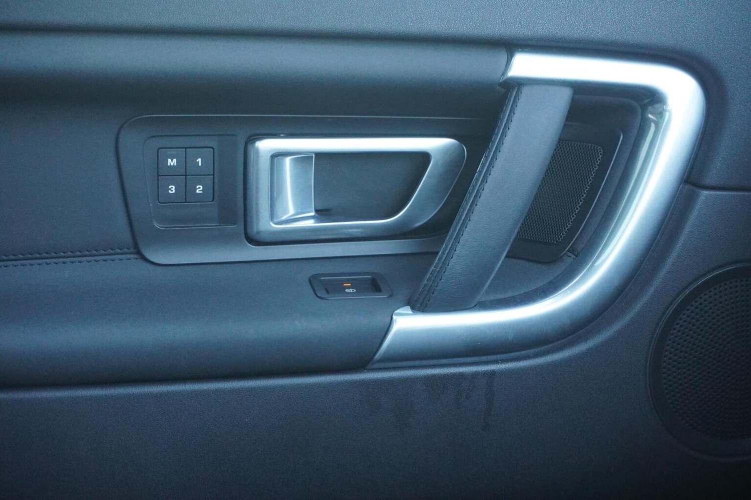 Used Land Rover Discovery Sport 2016 for sale - 76347192: Photo 34