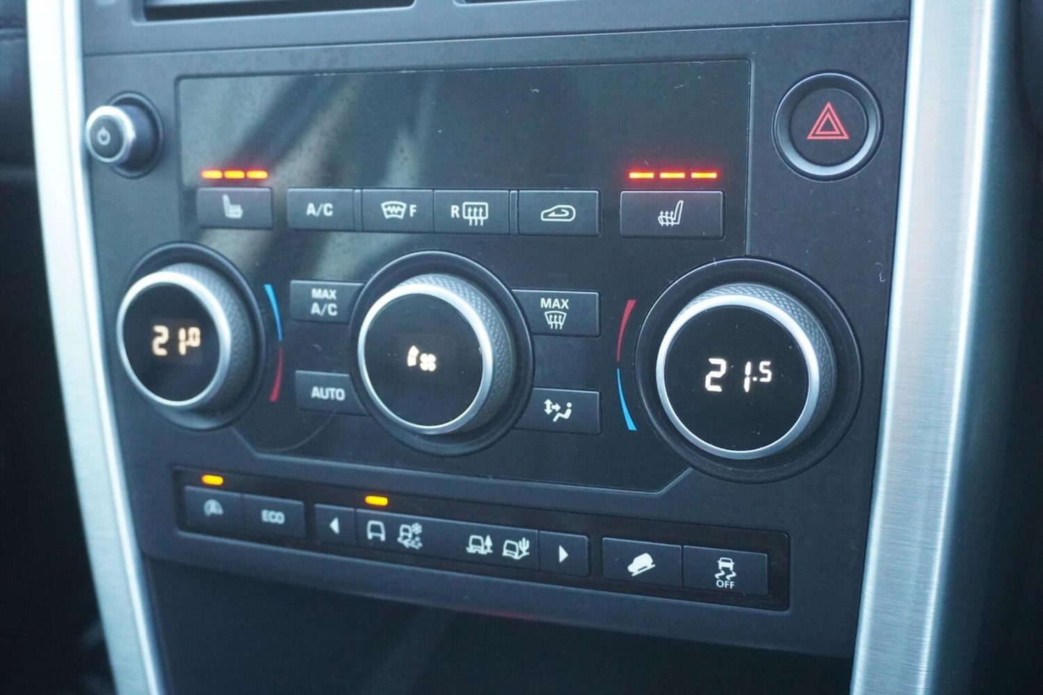 Used Land Rover Discovery Sport 2016 for sale - 76347192: Photo 39