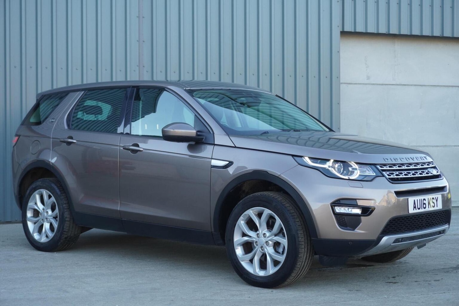 Used Land Rover Discovery Sport 2016 for sale - 76347192: Photo 7