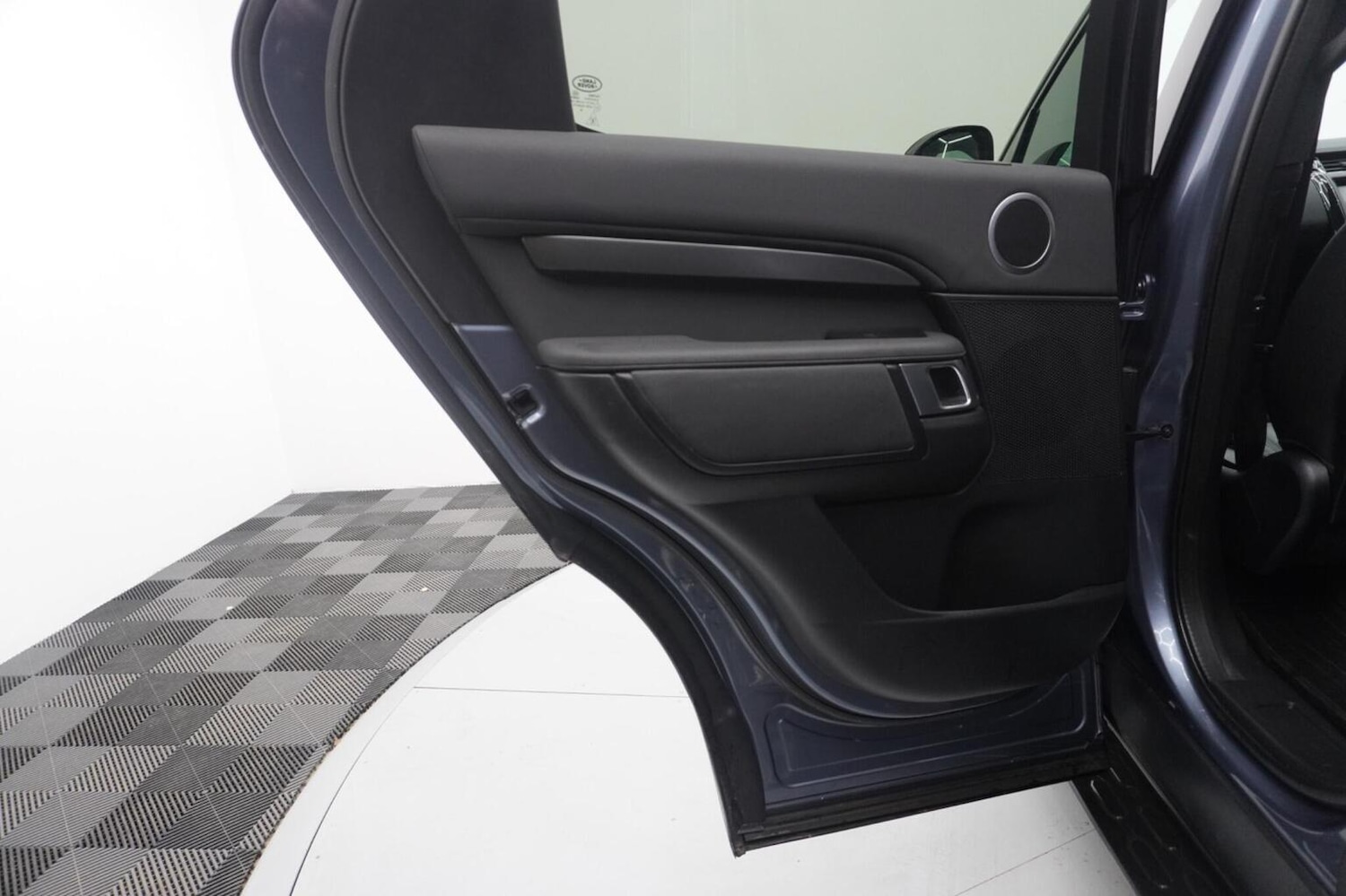 Used Land Rover Discovery 2019 for sale - 77595358: Photo 40