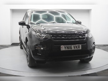 Used Land Rover Discovery Sport 2016 for sale - 78894218: Photo