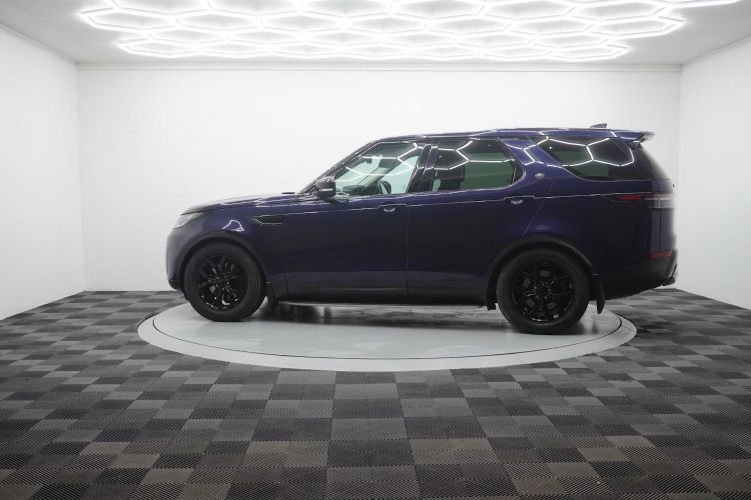 Used Land Rover Discovery 2017 for sale - 77164750: Photo 13