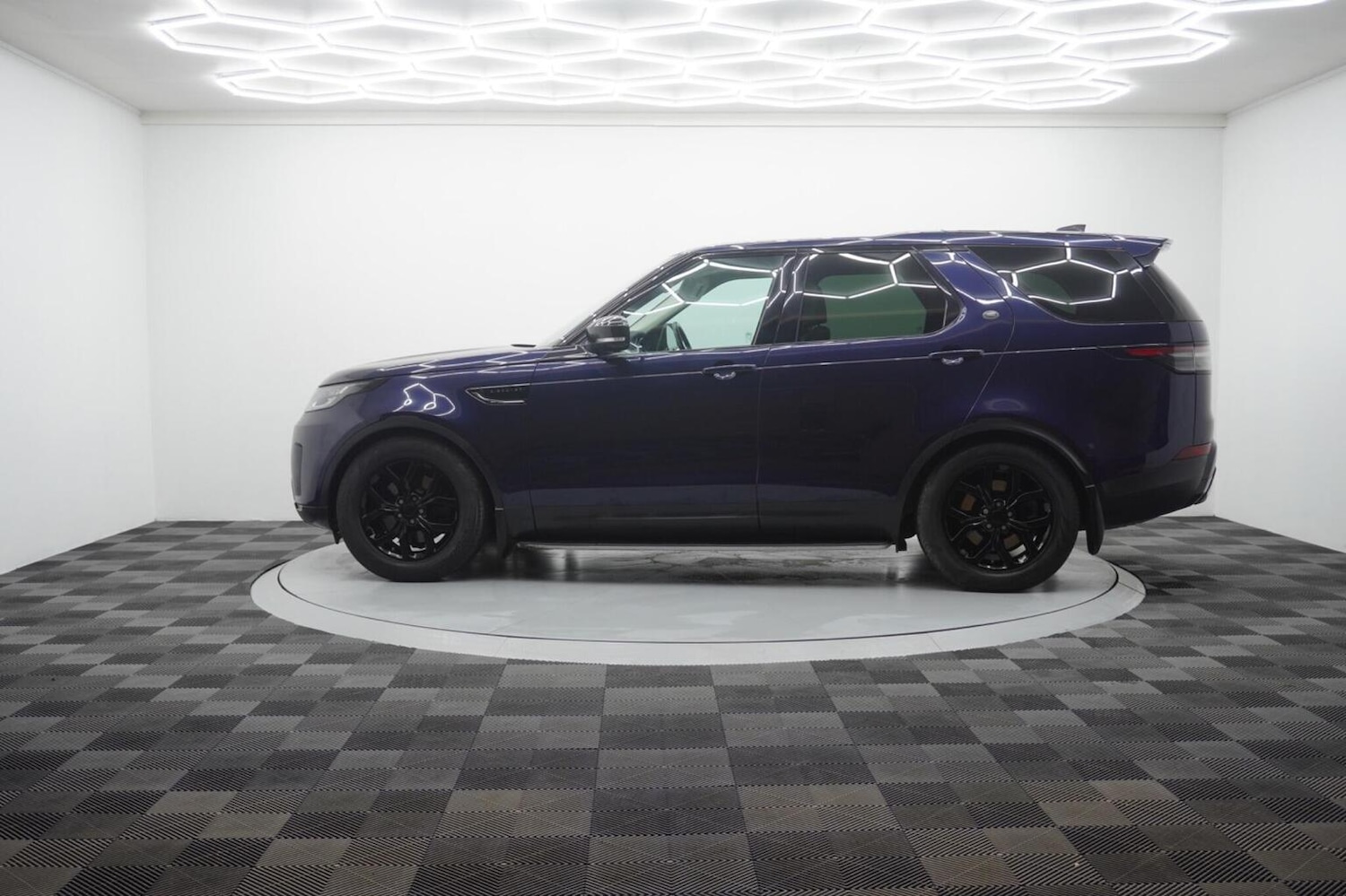 Used Land Rover Discovery 2017 for sale - 77164750: Photo 14