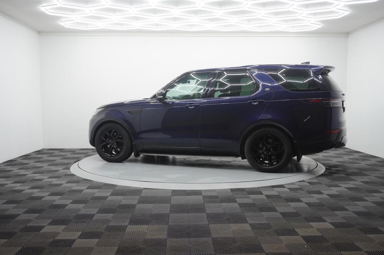 Used Land Rover Discovery 2017 for sale - 77164750: Photo 17