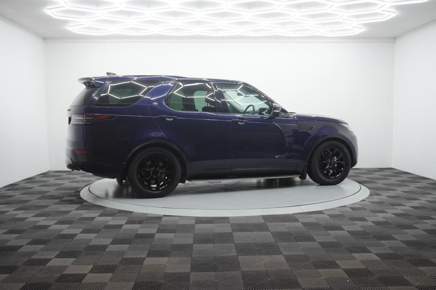 Used Land Rover Discovery 2017 for sale - 77164750: Photo 21