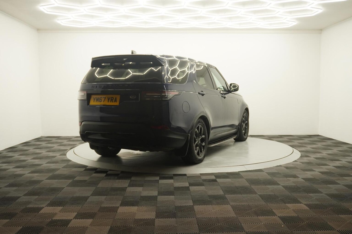 Used Land Rover Discovery 2017 for sale - 77164750: Photo 27