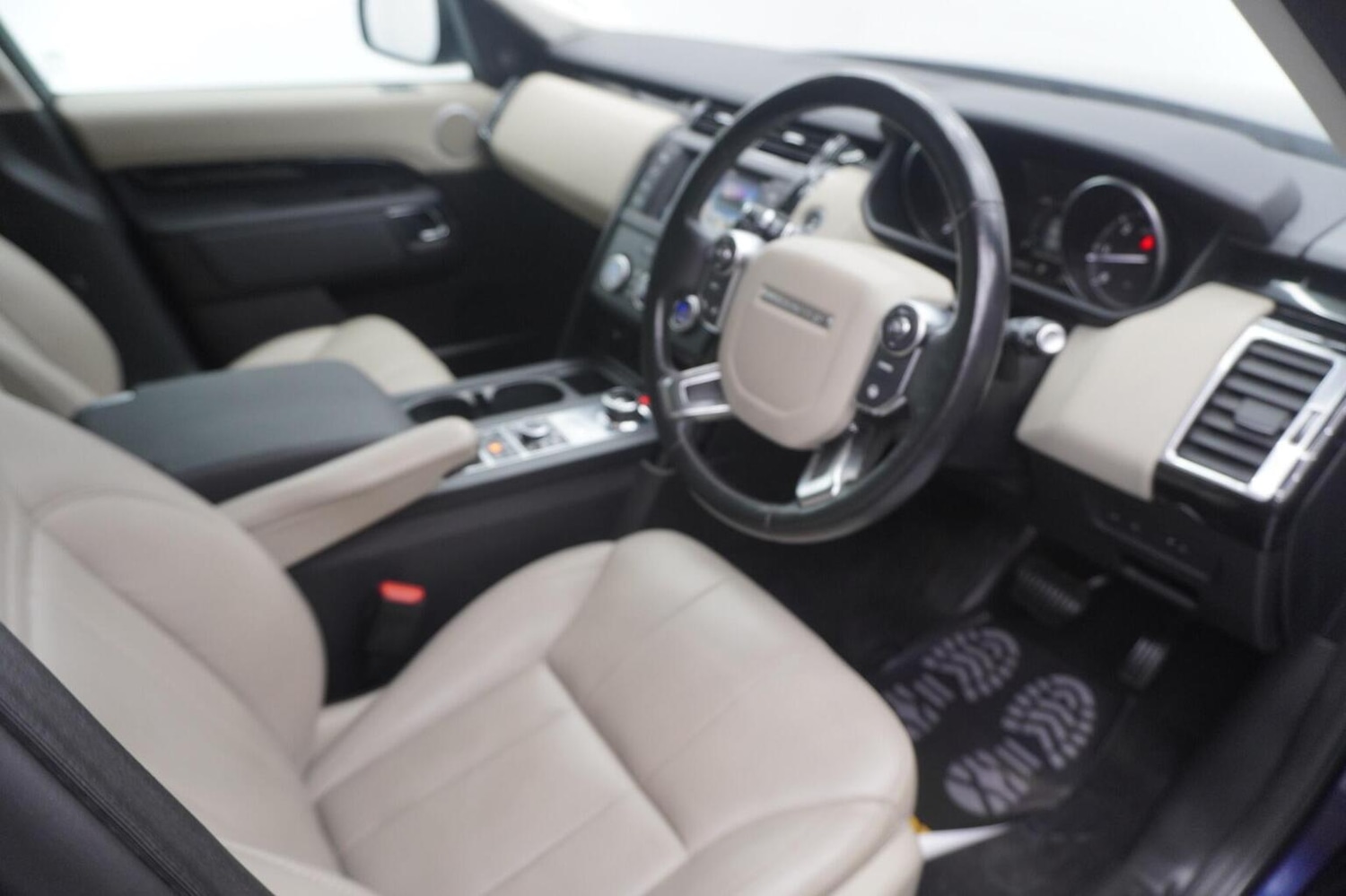 Used Land Rover Discovery 2017 for sale - 77164750: Photo 33