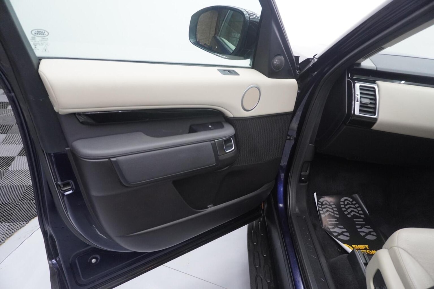 Used Land Rover Discovery 2017 for sale - 77164750: Photo 43