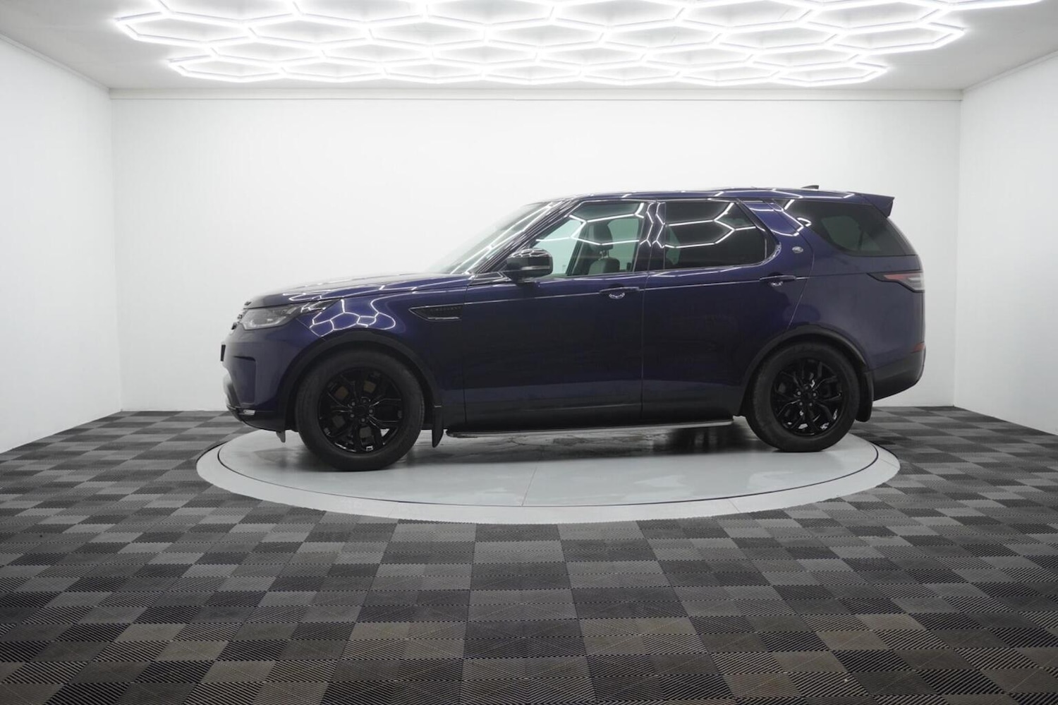 Used Land Rover Discovery 2017 for sale - 77164750: Photo 51