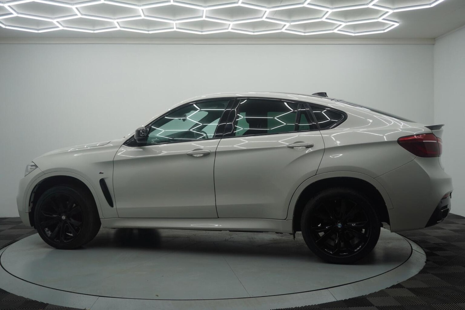 Used BMW X6 2016 for sale - 77522097: Photo 8