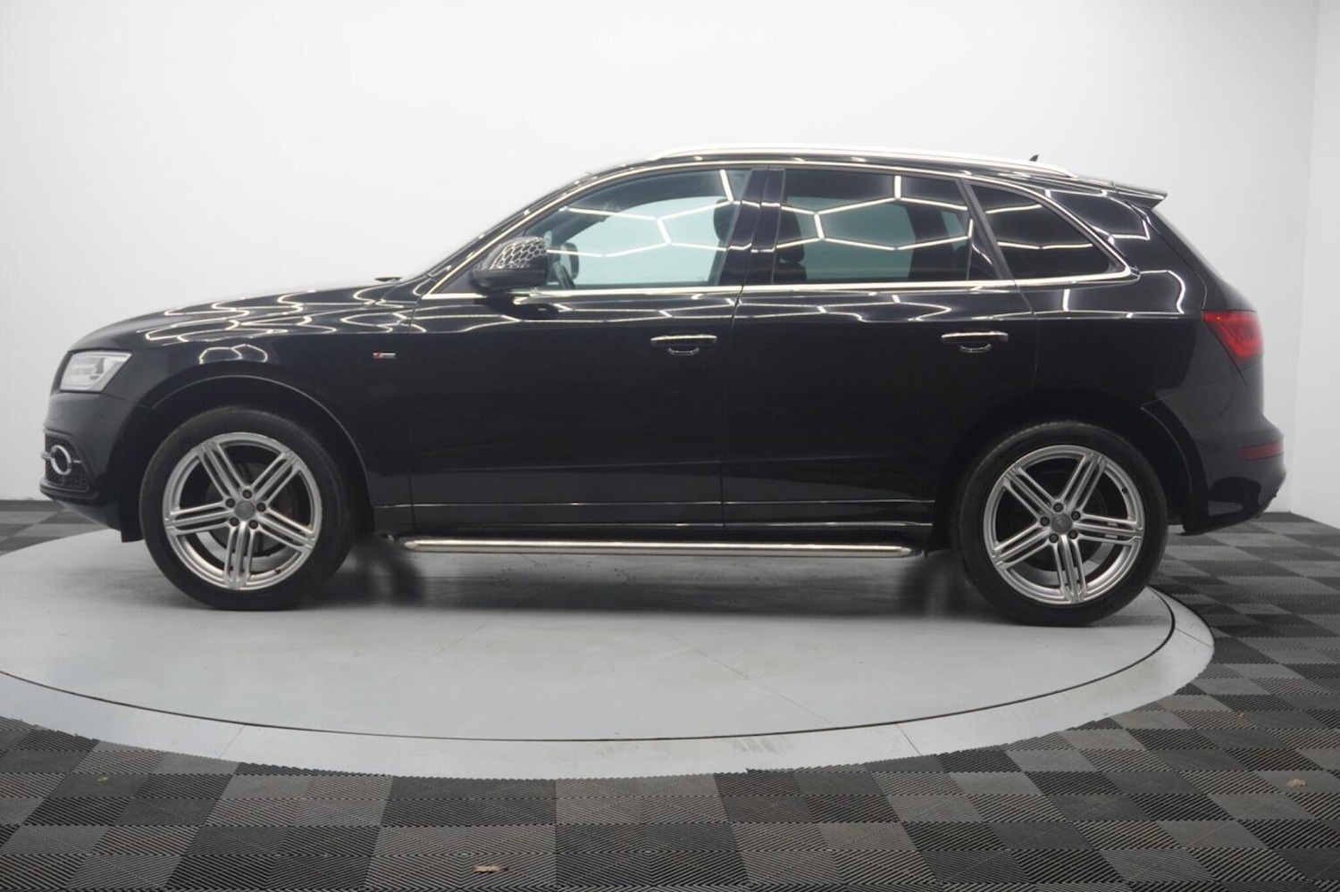 Used Audi Q5 2014 for sale - 77822370: Photo 17
