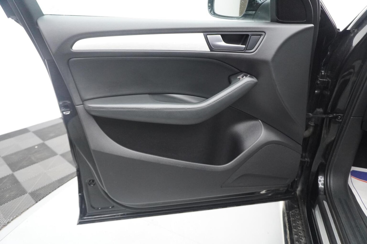 Used Audi Q5 2014 for sale - 77822370: Photo 43