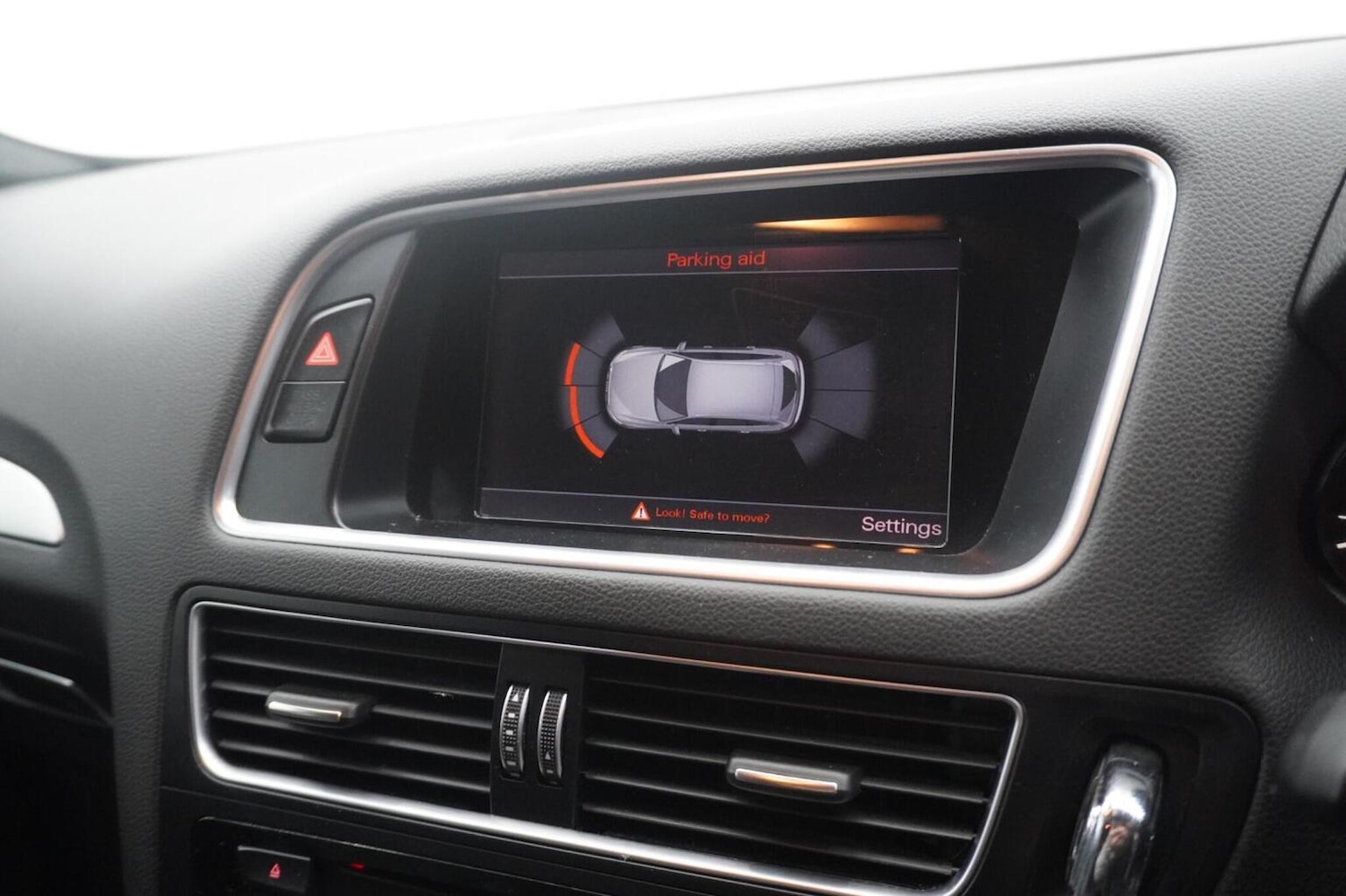 Used Audi Q5 2014 for sale - 77822370: Photo 50